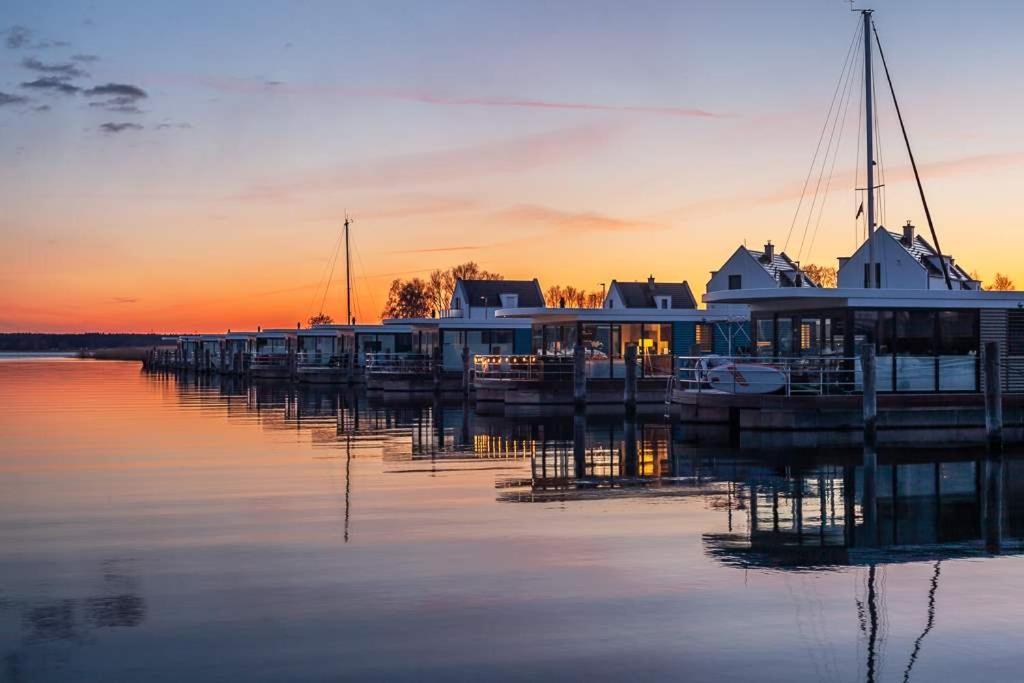 Floatinghouses Peenemuende Exteriör bild