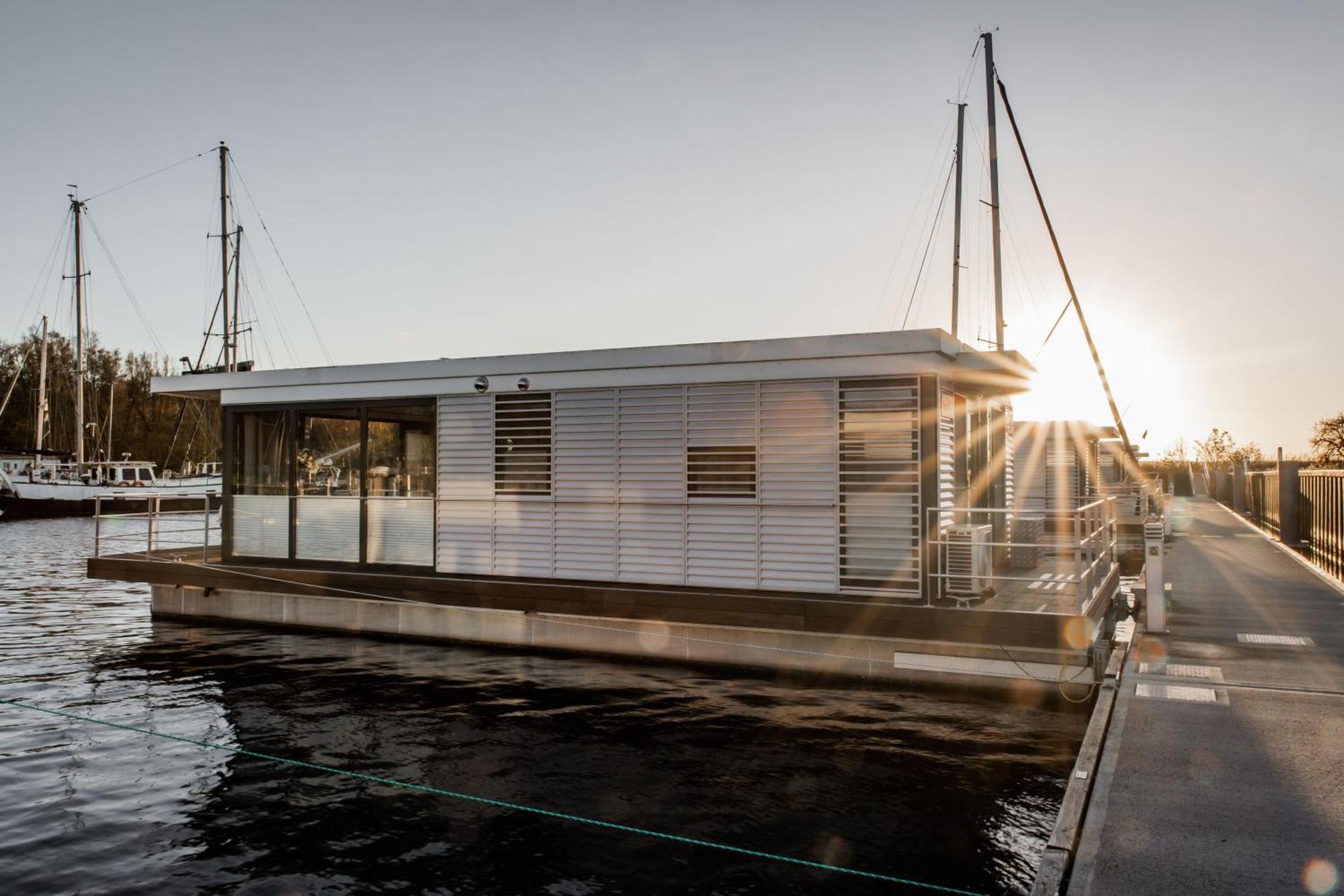 Floatinghouses Peenemuende Exteriör bild